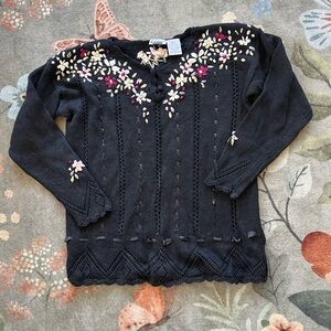 Capacity Vintage Black Floral Embroidered Sweater Sz M